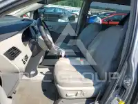 2014 Toyota SIENNA фото