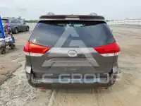 2014 Toyota SIENNA фото