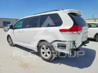 2014 Toyota SIENNA фото