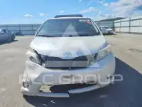 2014 Toyota SIENNA фото