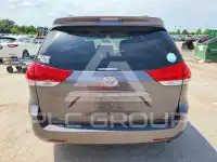 2014 Toyota SIENNA фото