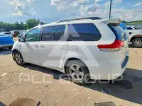2014 Toyota SIENNA фото