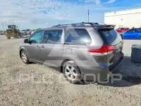 2014 Toyota SIENNA фото