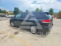2014 Toyota SIENNA фото
