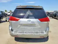 2014 Toyota SIENNA фото