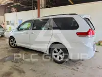 2014 Toyota SIENNA фото