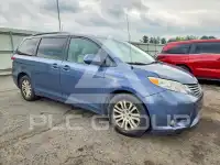 2014 Toyota SIENNA photo