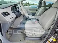 2014 Toyota SIENNA фото