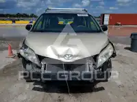 2014 Toyota SIENNA фото