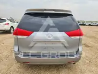 2014 Toyota SIENNA фото
