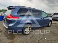 2014 Toyota SIENNA photo