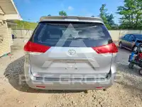 2014 Toyota SIENNA photo
