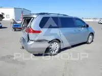 2014 Toyota SIENNA фото