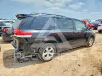 2014 Toyota SIENNA photo