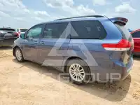 2014 Toyota SIENNA photo