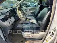 2014 Toyota SIENNA фото