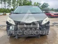 2014 Toyota SIENNA фото