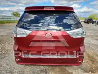 2014 Toyota SIENNA photo