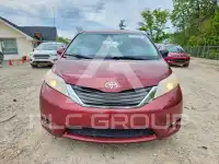 2014 Toyota SIENNA фото