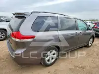 2014 Toyota SIENNA фото