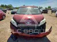 2014 Toyota SIENNA фото