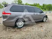 2014 Toyota SIENNA фото