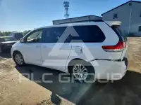 2014 Toyota SIENNA фото