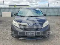 2014 Toyota SIENNA photo
