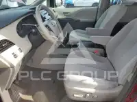 2014 Toyota SIENNA photo
