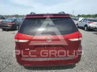 2014 Toyota SIENNA photo