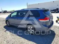 2014 Toyota SIENNA photo