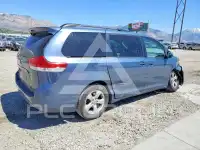 2014 Toyota SIENNA photo