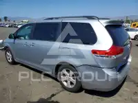 2014 Toyota SIENNA photo