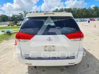 2014 Toyota SIENNA фото
