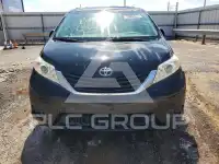 2014 Toyota SIENNA photo