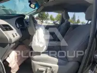 2014 Toyota SIENNA photo