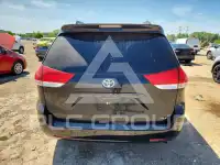 2014 Toyota SIENNA фото