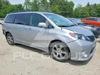 2014 Toyota SIENNA photo