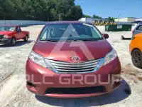 2014 Toyota SIENNA photo