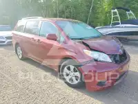 2014 Toyota SIENNA фото