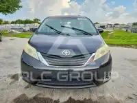2014 Toyota SIENNA фото