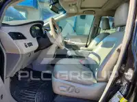 2014 Toyota SIENNA photo