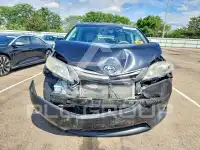2014 Toyota SIENNA photo