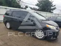 2014 Toyota SIENNA photo