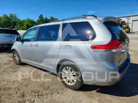 2014 Toyota SIENNA фото