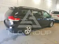 2014 Toyota SIENNA photo