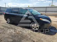 2014 Toyota SIENNA photo