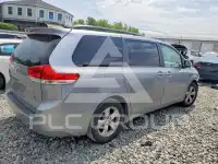 2014 Toyota SIENNA фото