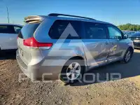 2014 Toyota SIENNA фото