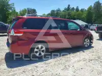 2014 Toyota SIENNA photo